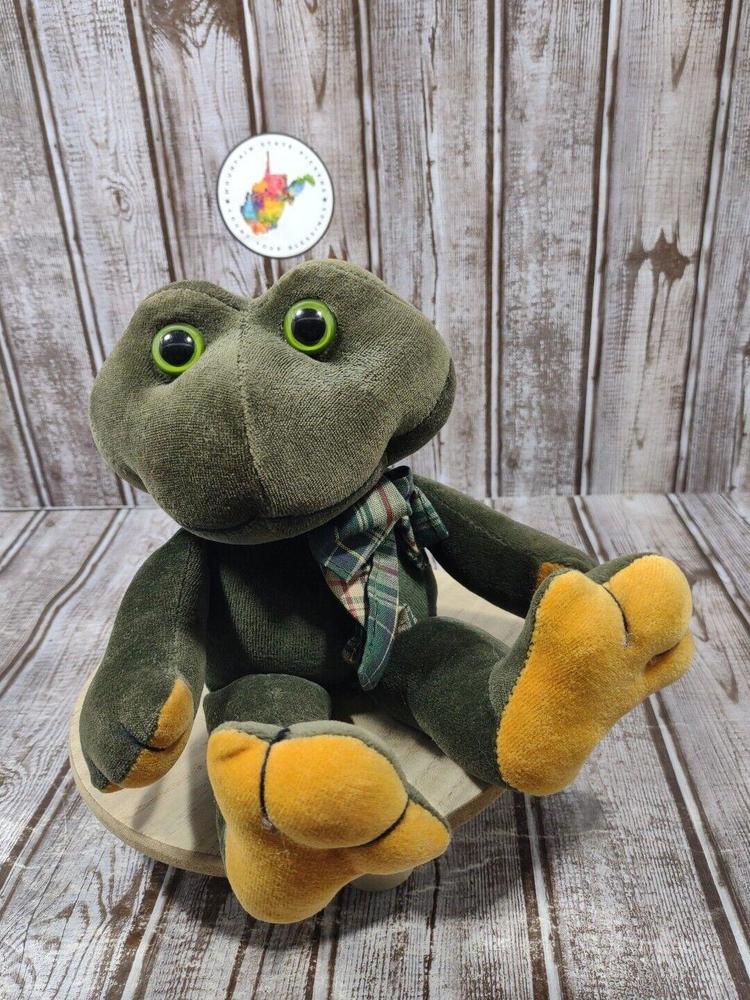 The Boyds Collection Bears in the Attic Ezra R Ribbit Frog TBC LTD Vintage 91-97